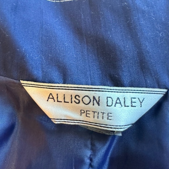 Allison Daley Summer Waistcoat Navy and White Size SP - Picture 6 of 8